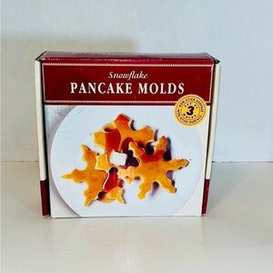 Williams Sonoma Snowflake Pancake Mold